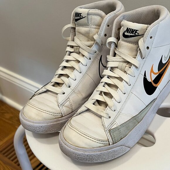 Nike Blazer Mid 77 Kids Size 5Y White Good Multi Swoosh FN7788-100 - Picture 4 of 7